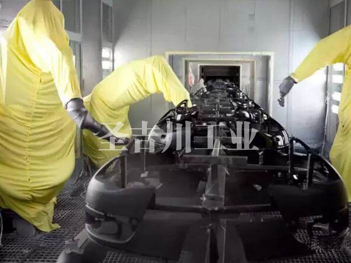 Bilateral side-mounted bumper robot spraying line